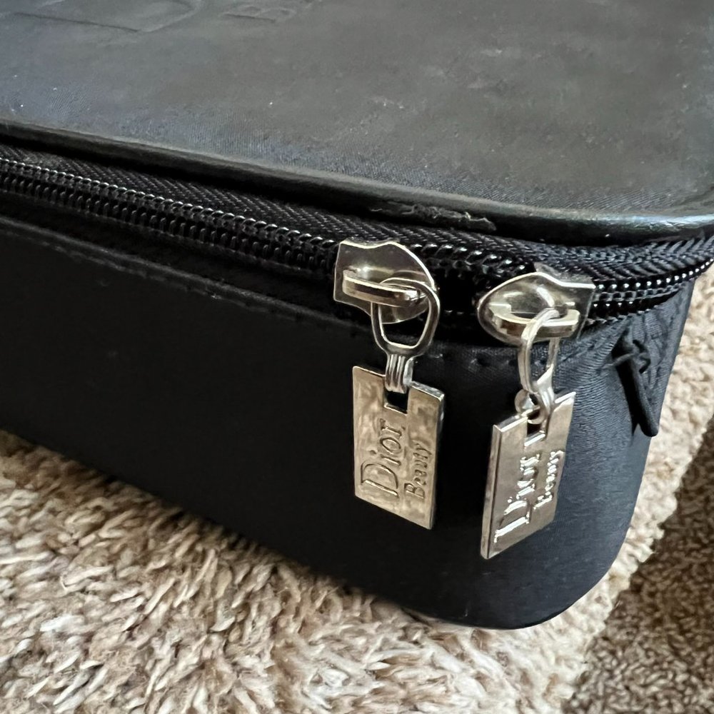 Christian Dior Black Beauty Make-up Travel Cases Lot. - Picture 13 of 13